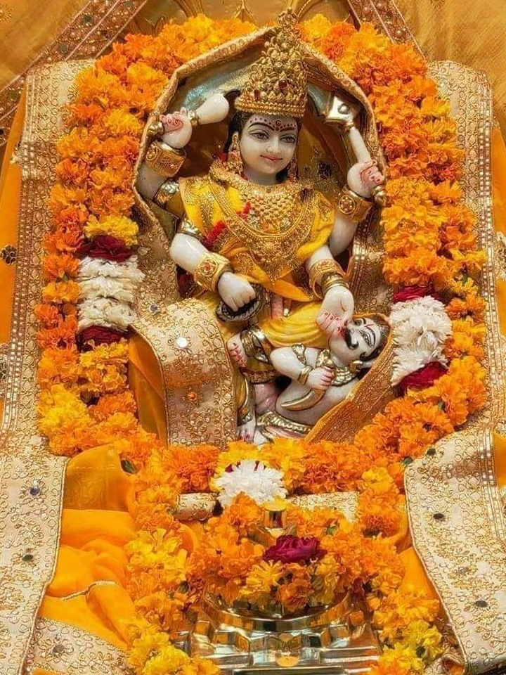 Maa Baglamukhi